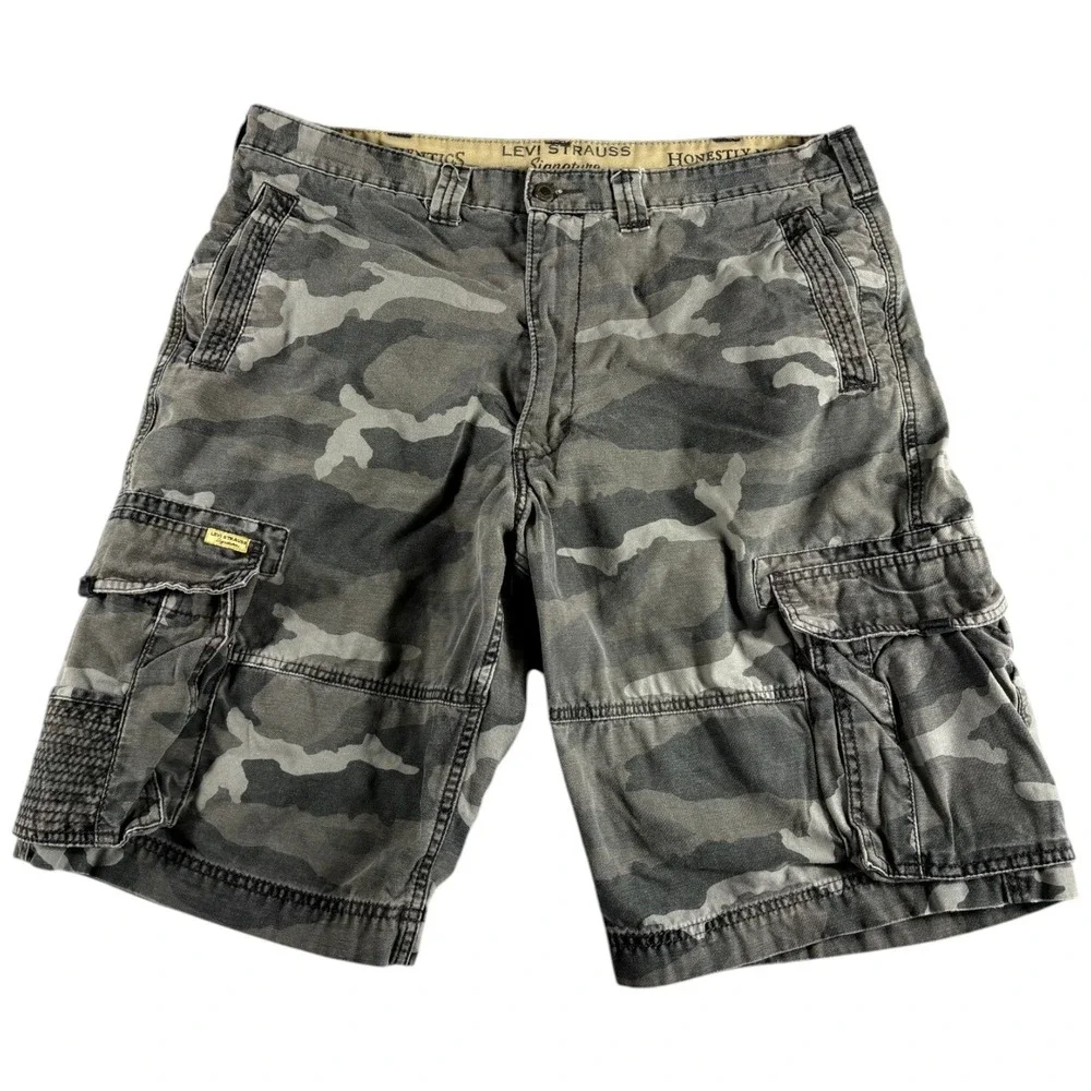 Vintage Levi Strauss Cargo Shorts Men's W38 Grey Camo Relaxed Grunge Streetwear